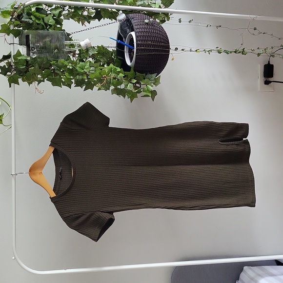 Mini dresses - Picture 5 of 5